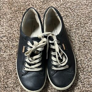 ECCO Women's Black Leather Sneakers